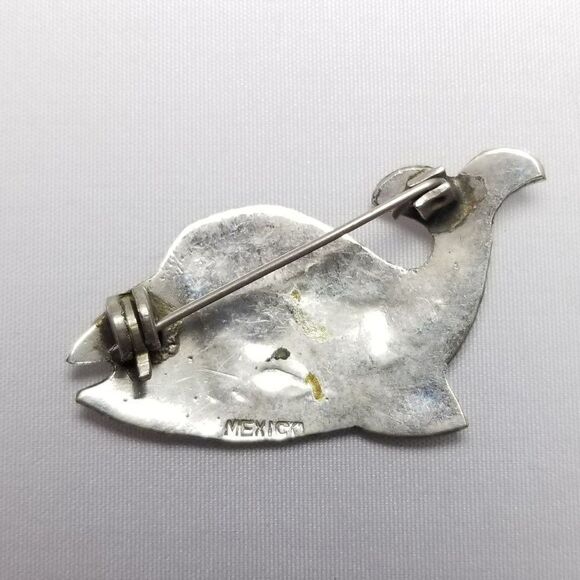 Vintage Fish Shape Brooch with Inlaid Mother of Pearl, Silver Tone Signed Mexico - Picture 3 of 5
